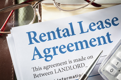 Paper that says rental lease agreement